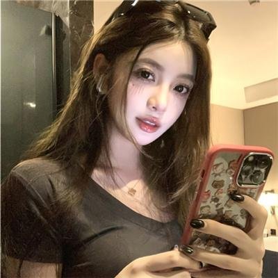 酷爱电影的庞波小姐